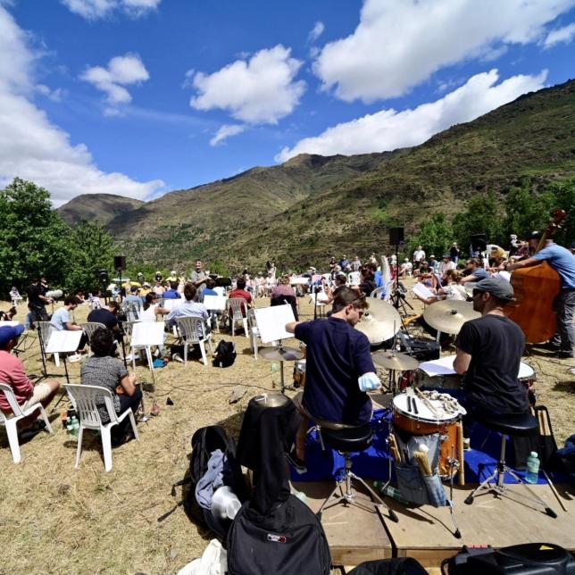 Rufaca Folk Jazz Orchestra & Esbart Català de Dansaires