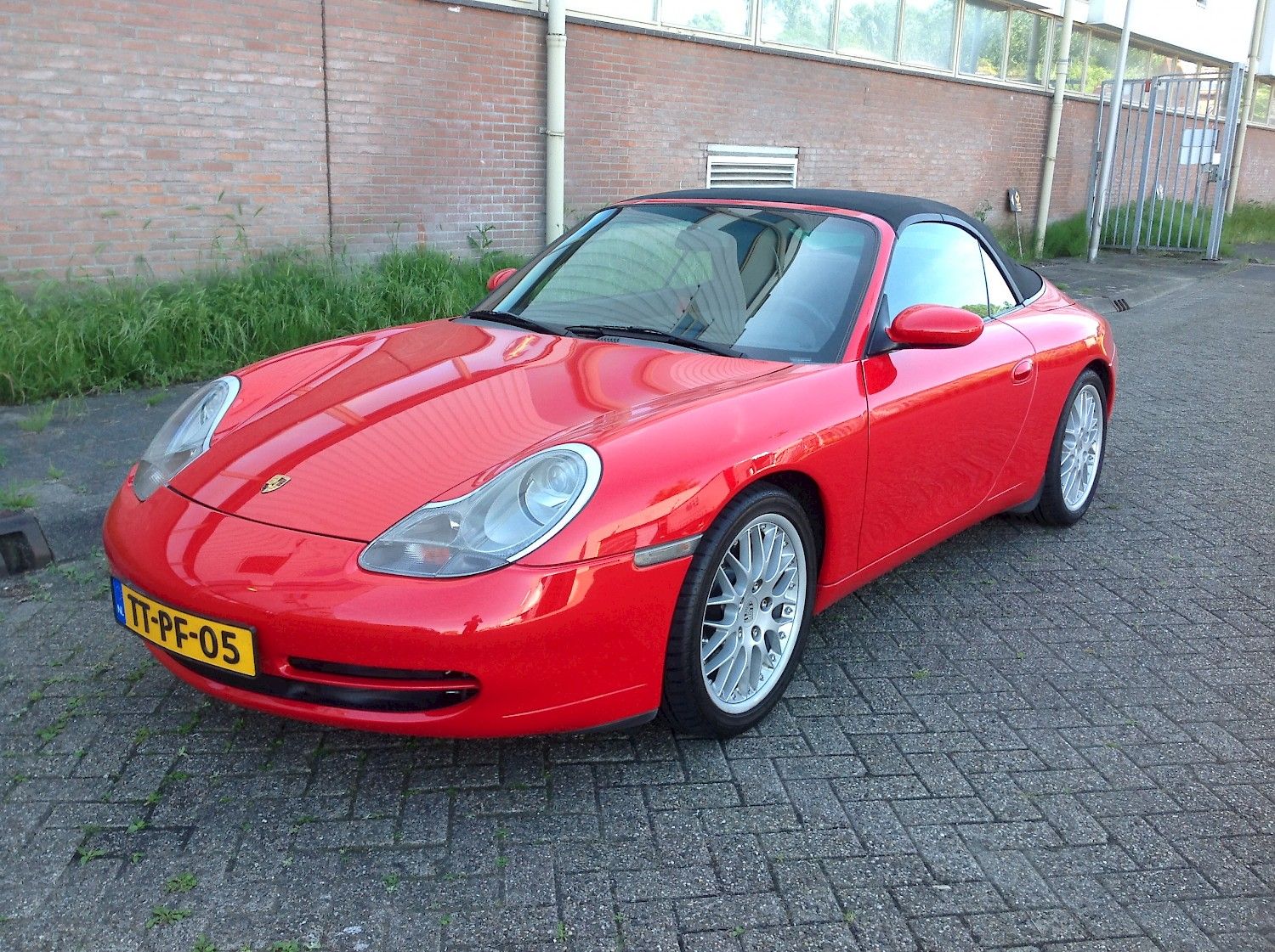 Porsche 911 Cabrio (996-1998)