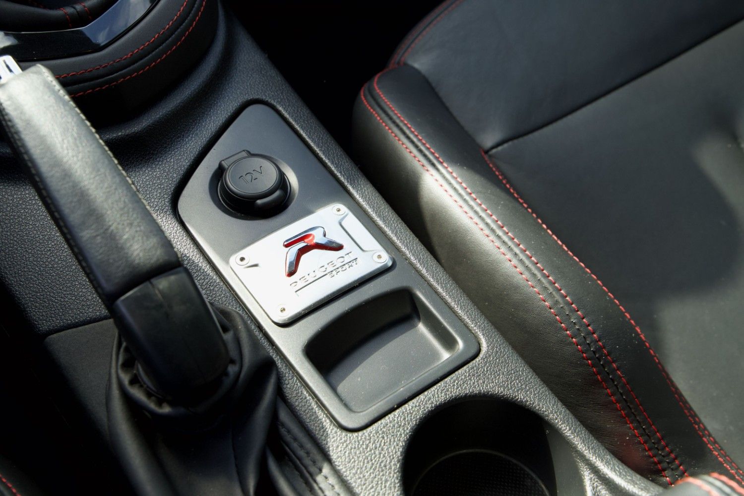 Peugeot RCZ R