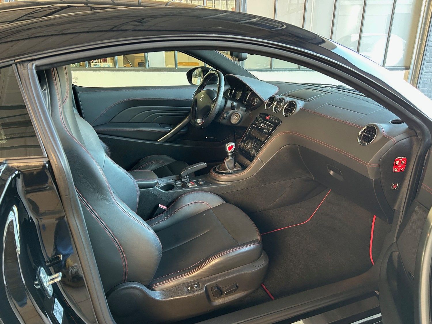 Peugeot RCZ R