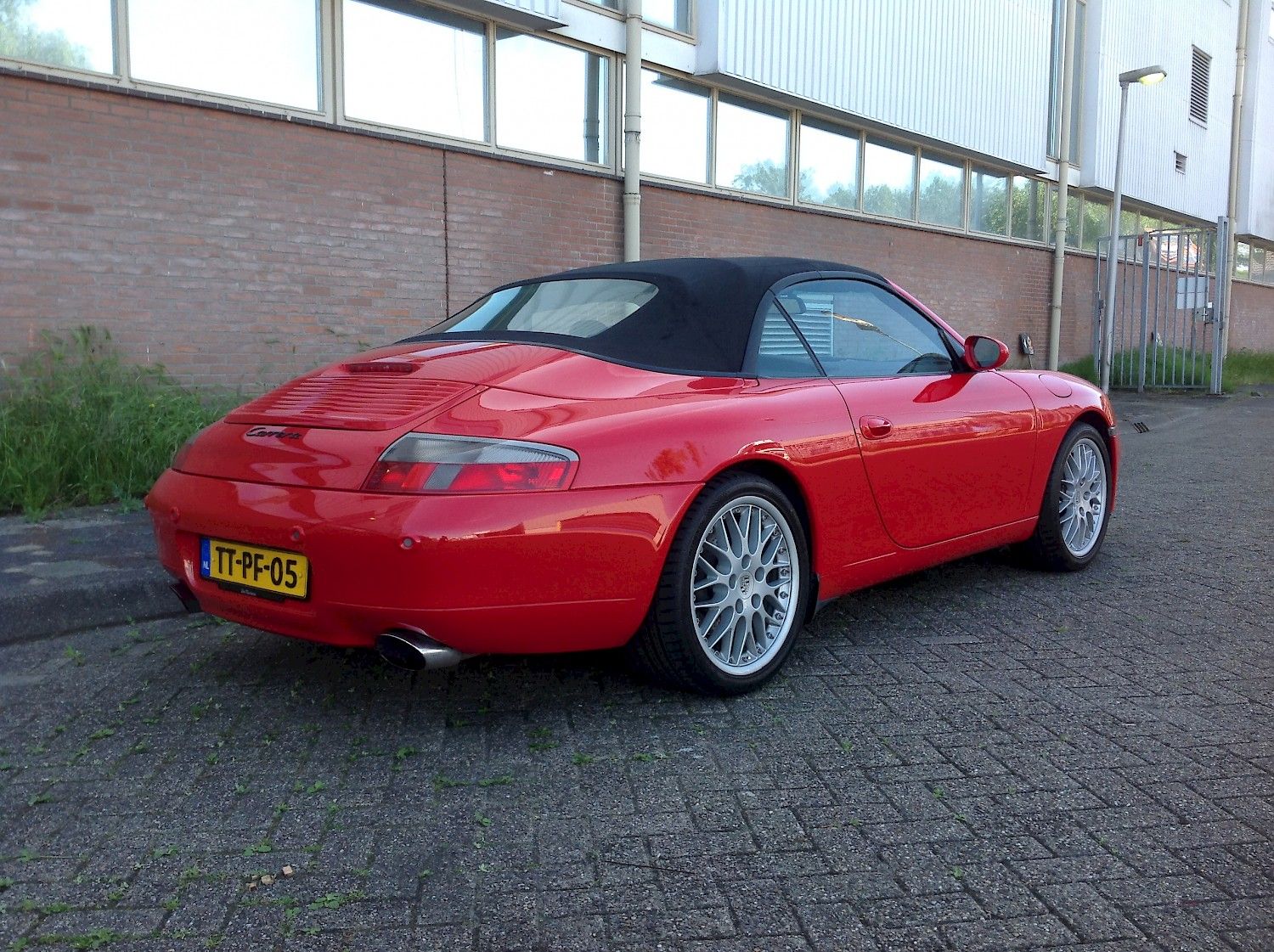 Porsche 911 Cabrio (996-1998)