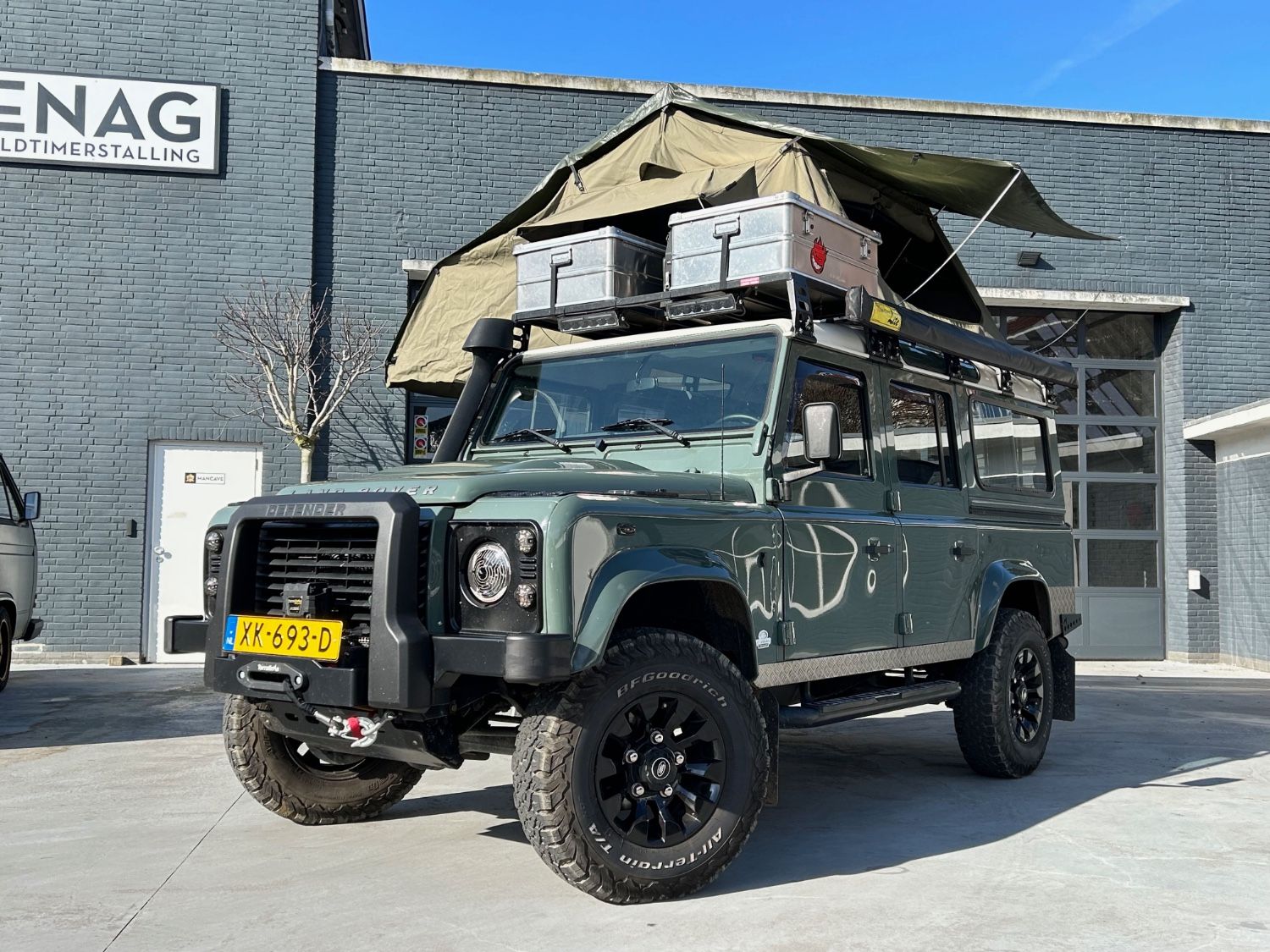 Land Rover Defender Expedition