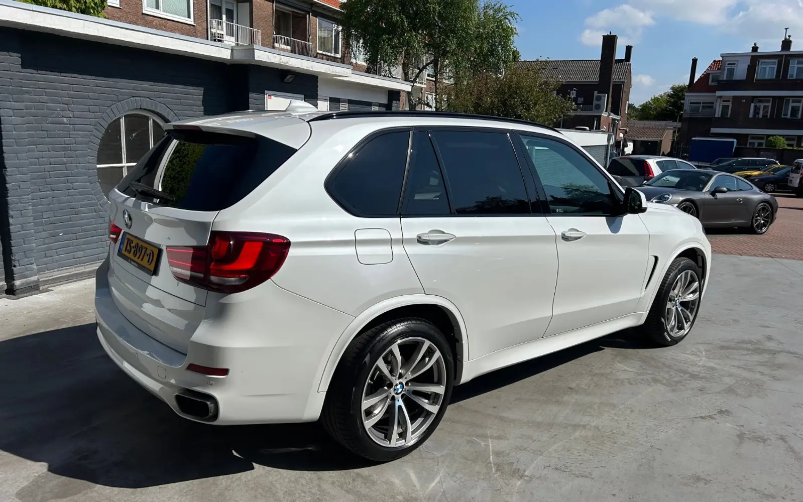 BMW X5