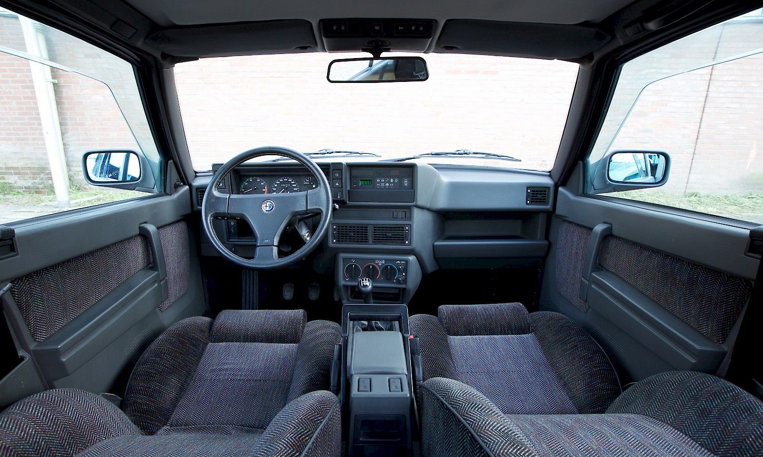 Alfa Romeo 75 V6 QV