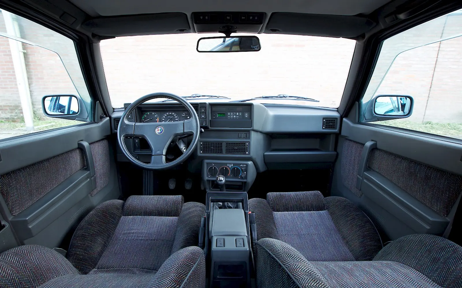 Alfa Romeo 75 V6 QV