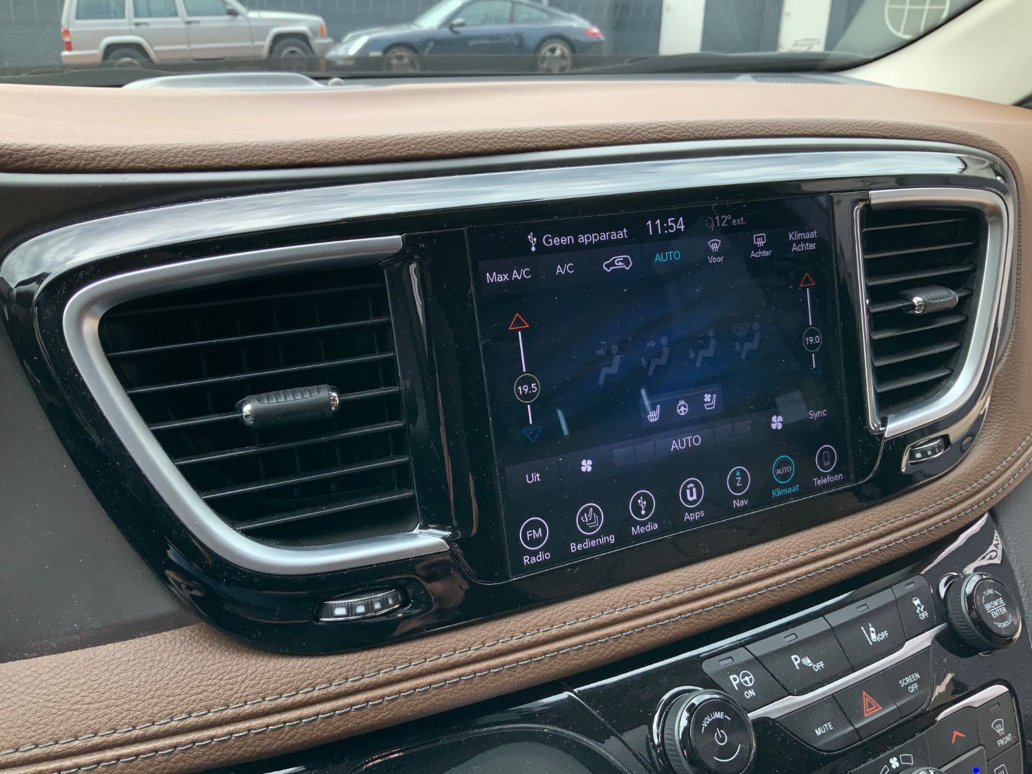 Chrysler Pacifica Limited (Hybride) Lage km stand