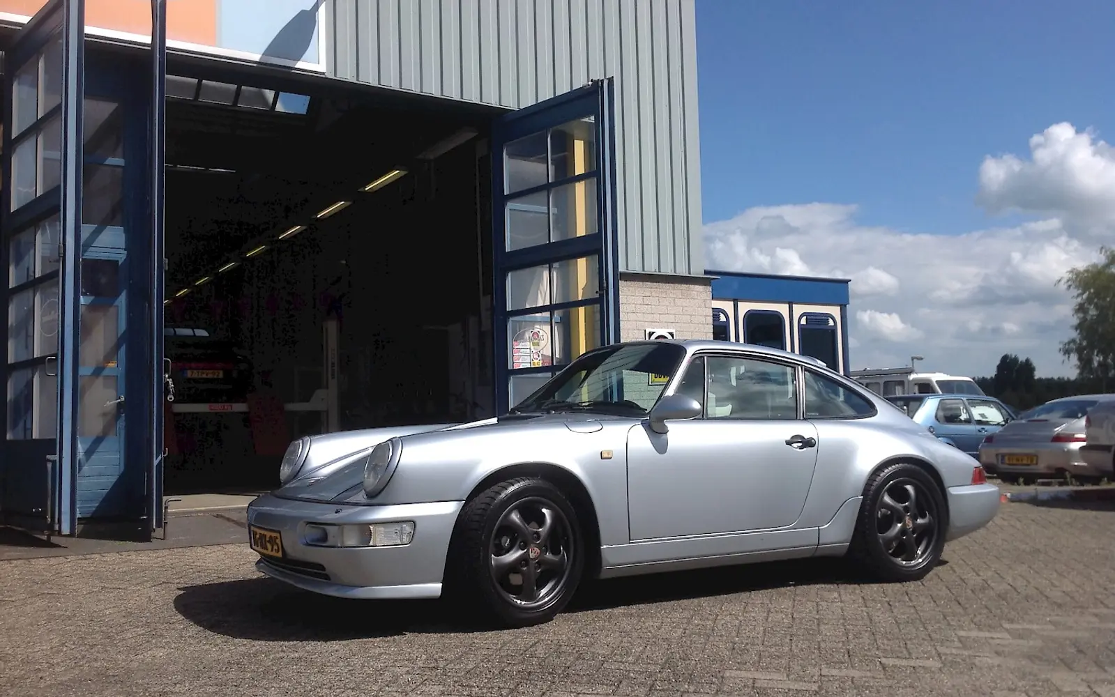 Porsche 964