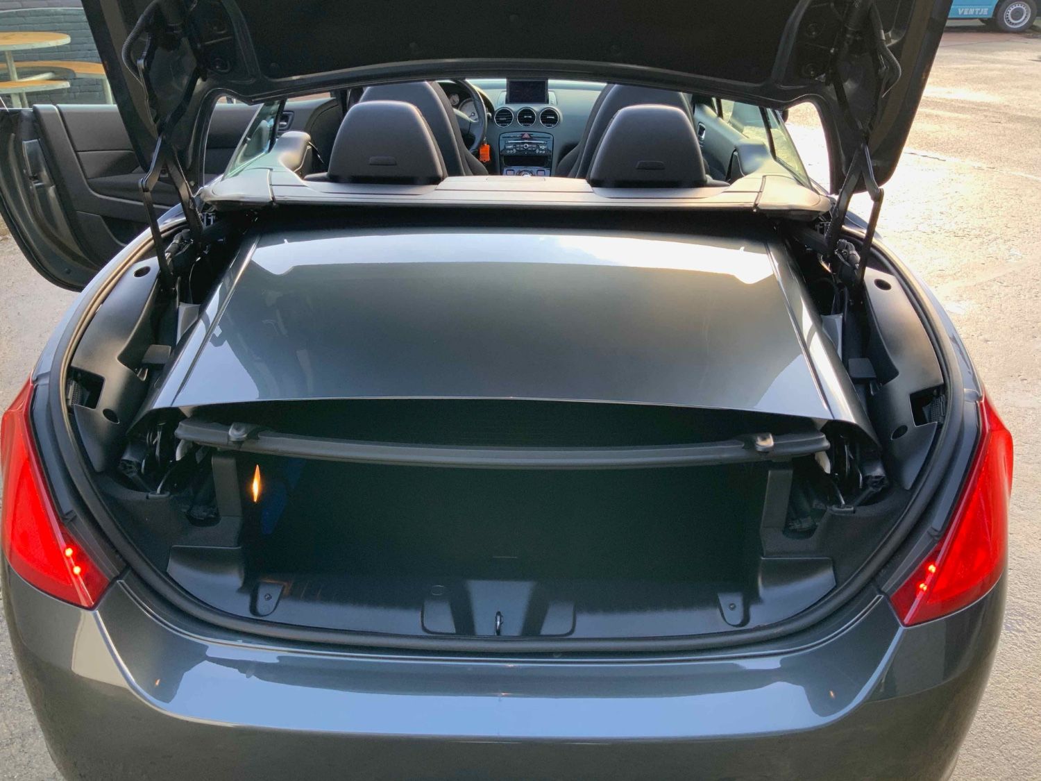 Peugeot 308 Cabrio met lage km stand