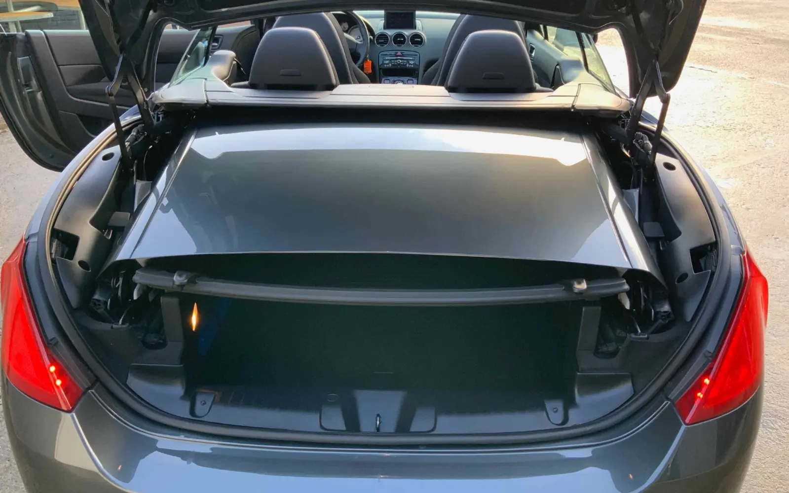 Peugeot 308 Cabrio met lage km stand