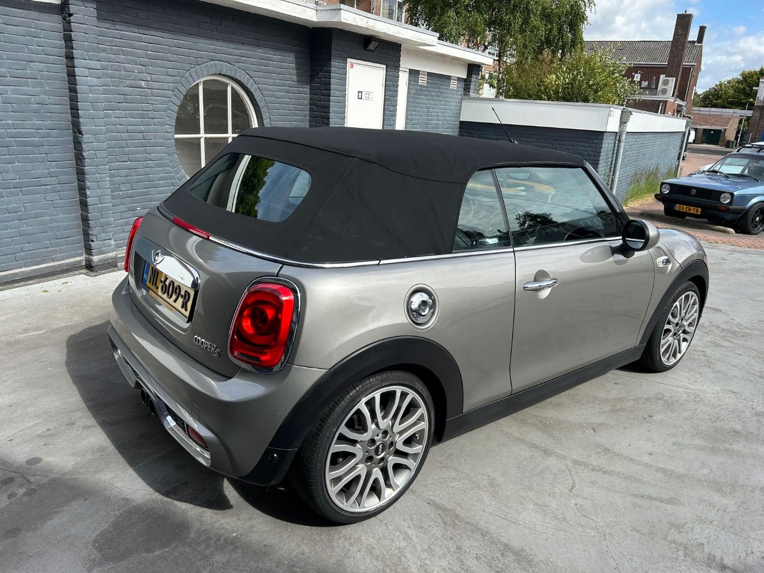 Mini Cooper S cabrio (lage km stand)
