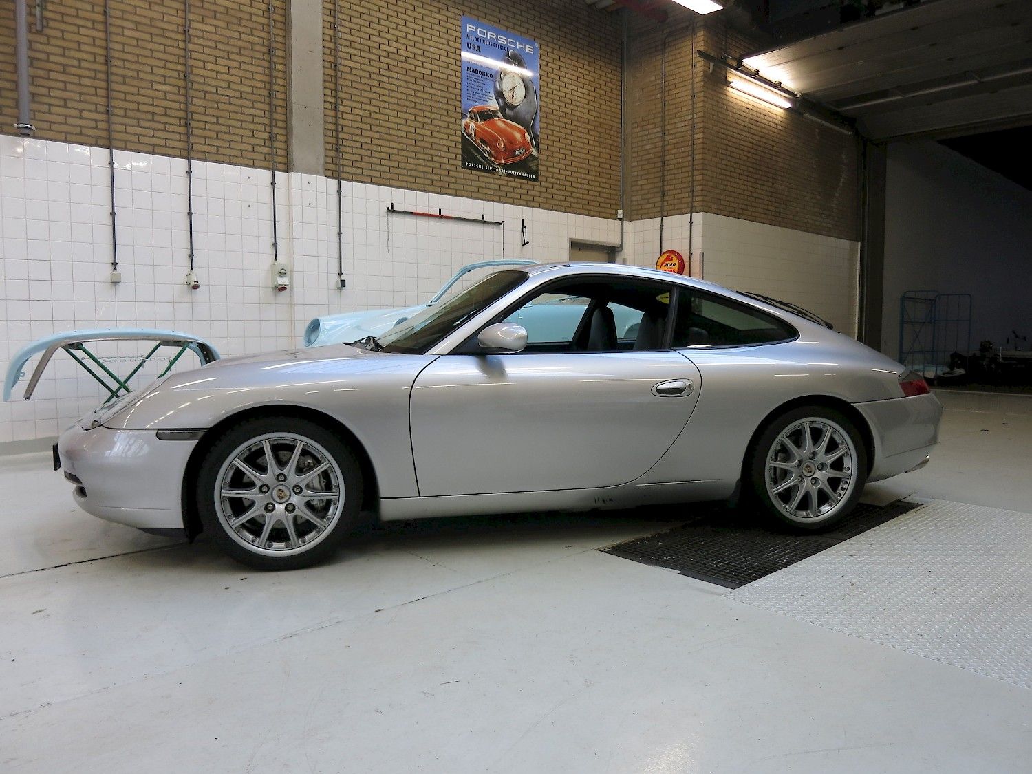 Porsche 996 carrera 4