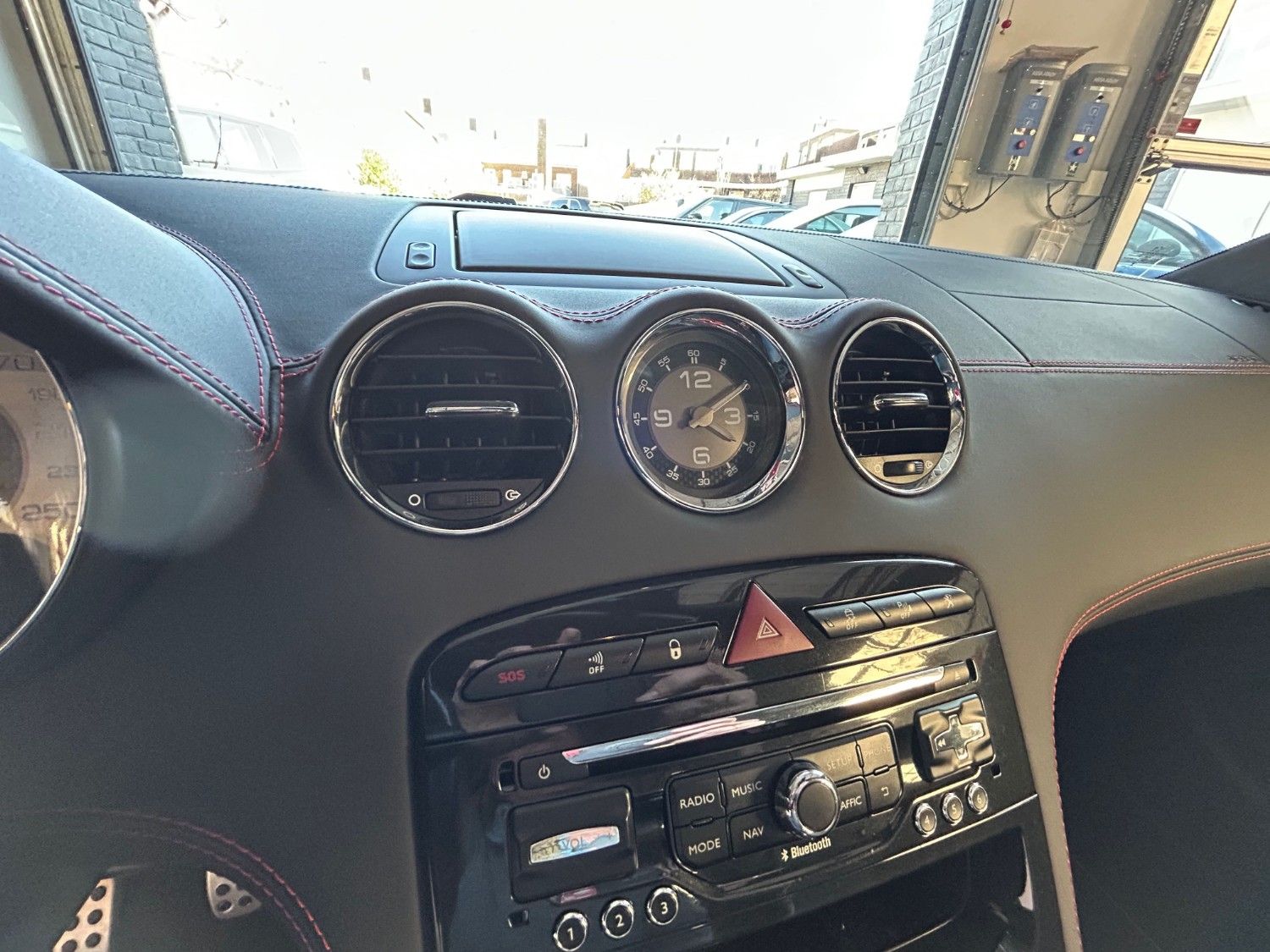 Peugeot RCZ R
