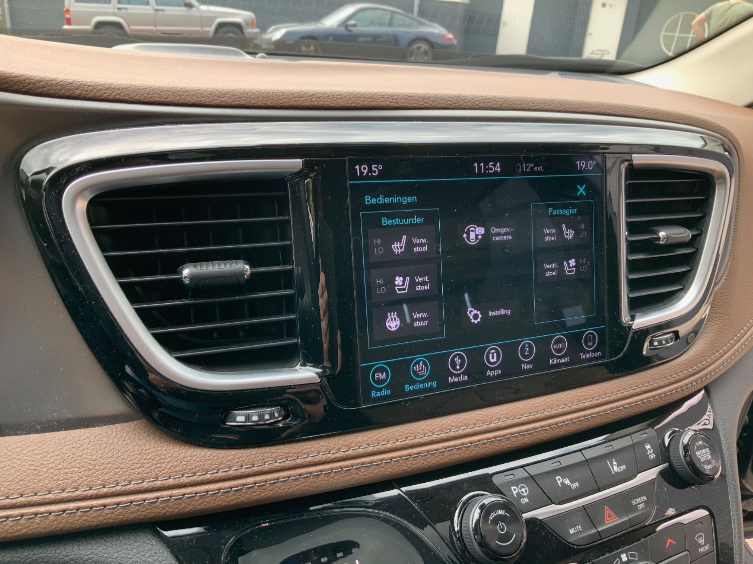 Chrysler Pacifica Limited (Hybride) Lage km stand