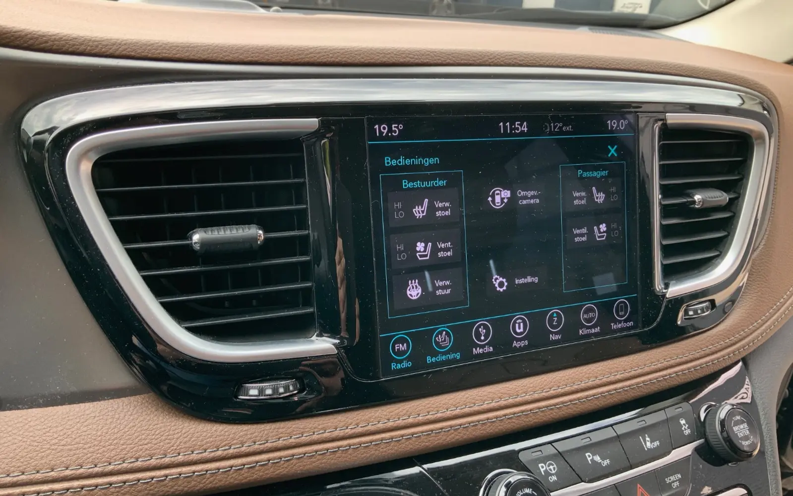 Chrysler Pacifica Limited (Hybride) Lage km stand
