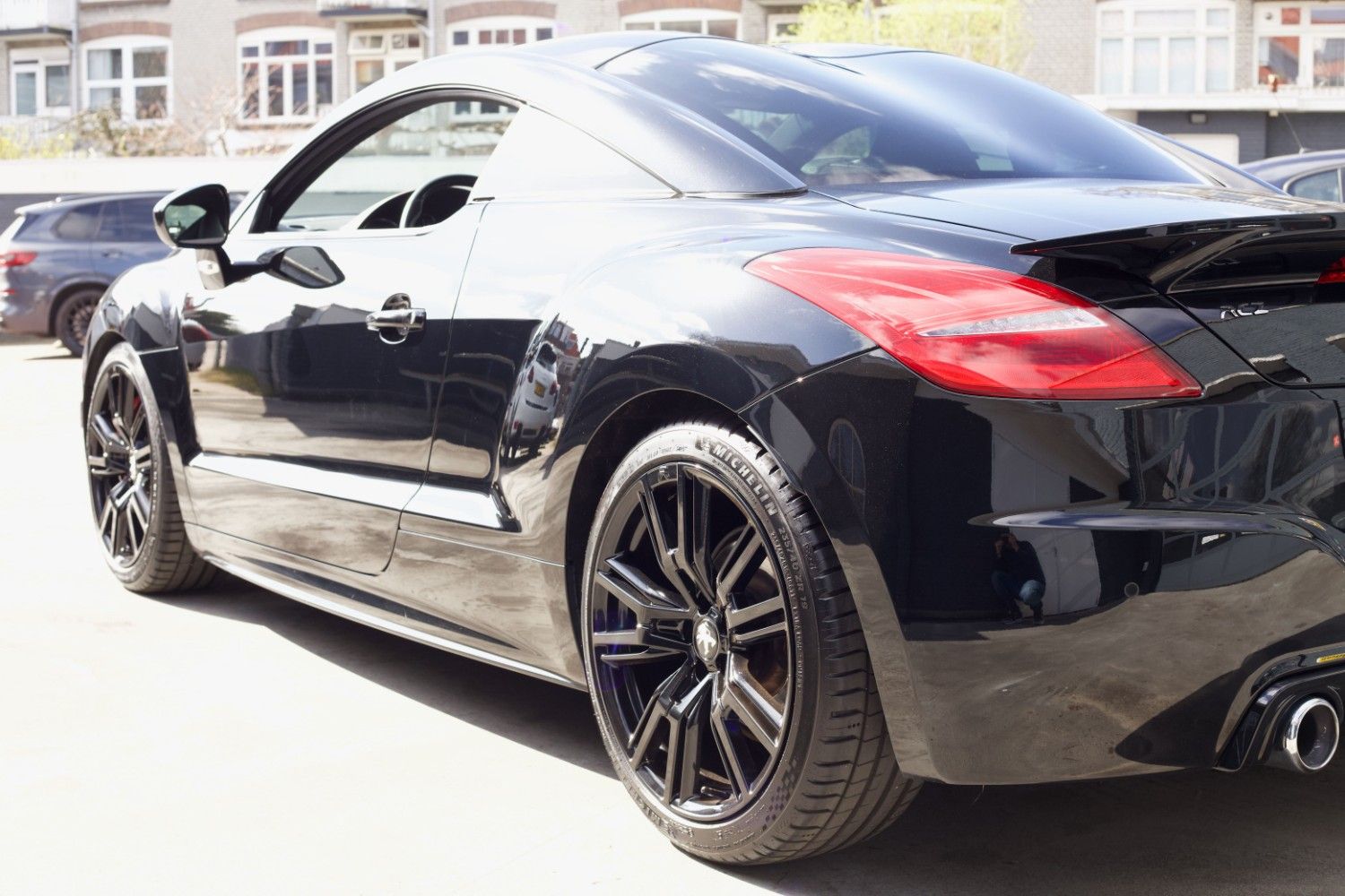 Peugeot RCZ R