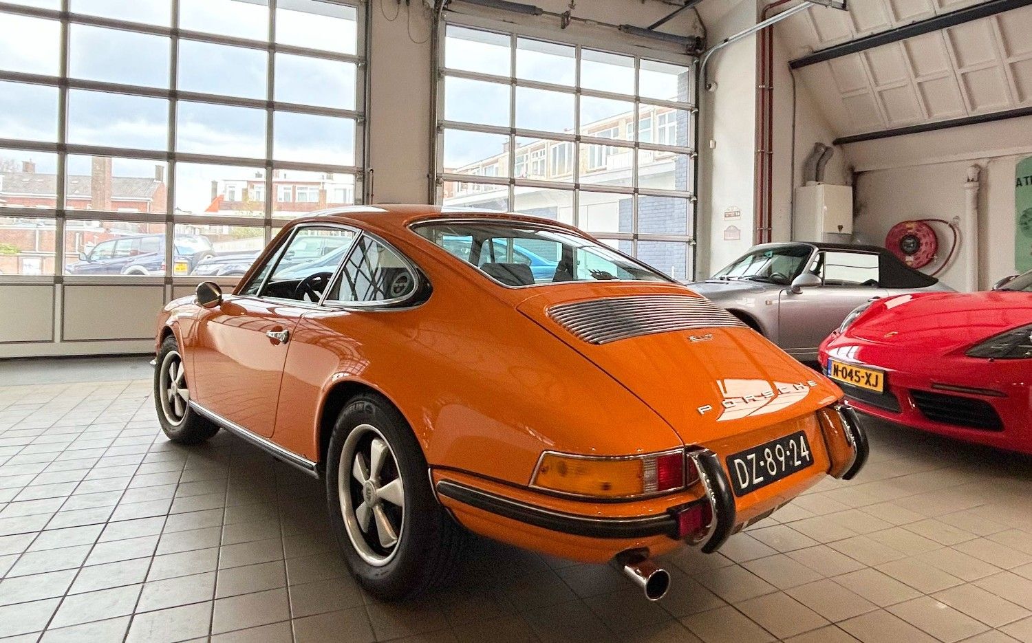 Porsche 911T in nieuwstaat