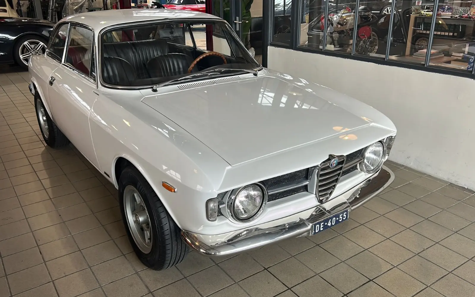 Alfa Romeo GT1300 Junior