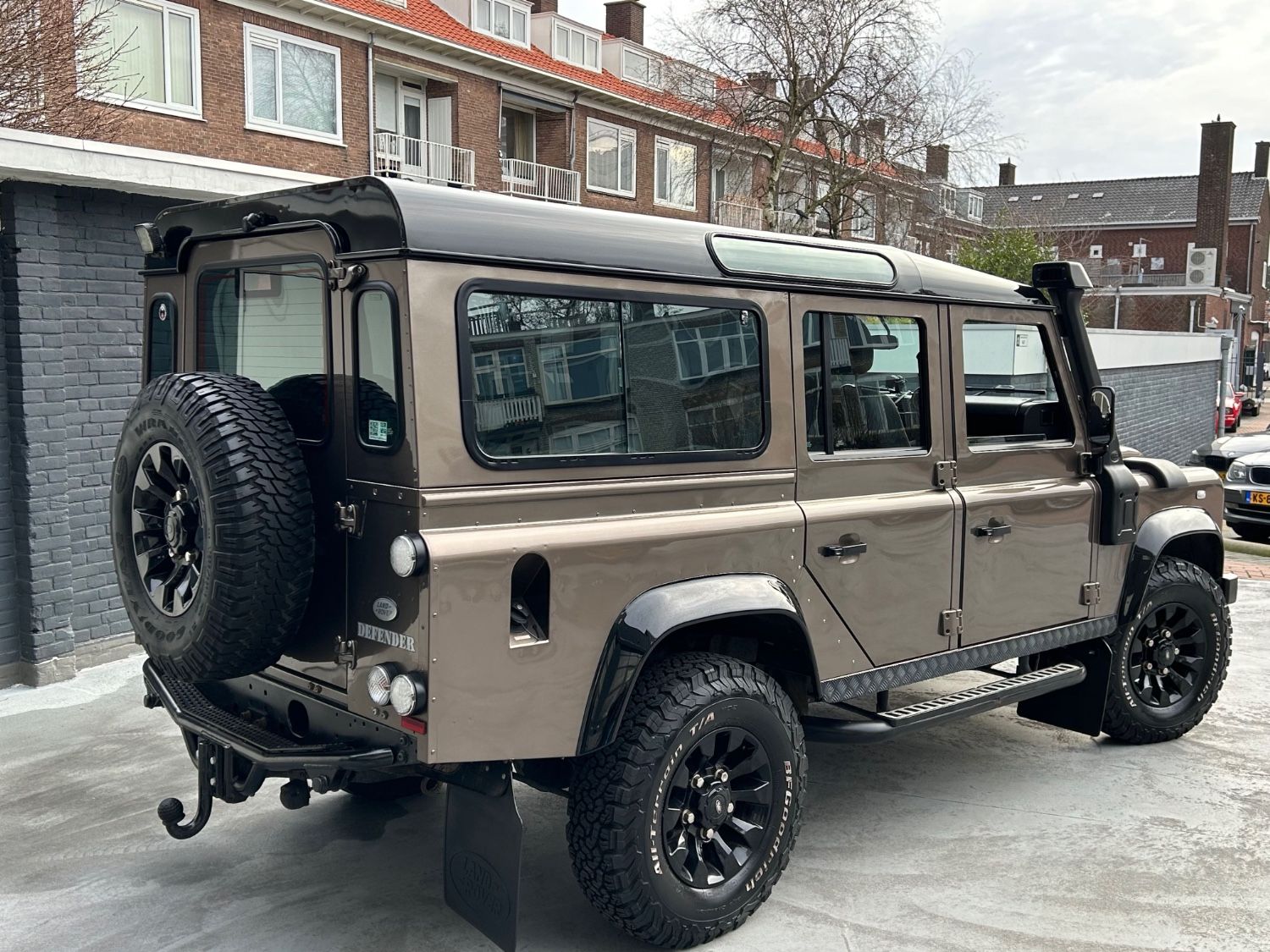 Land Rover Defender 110 Rough