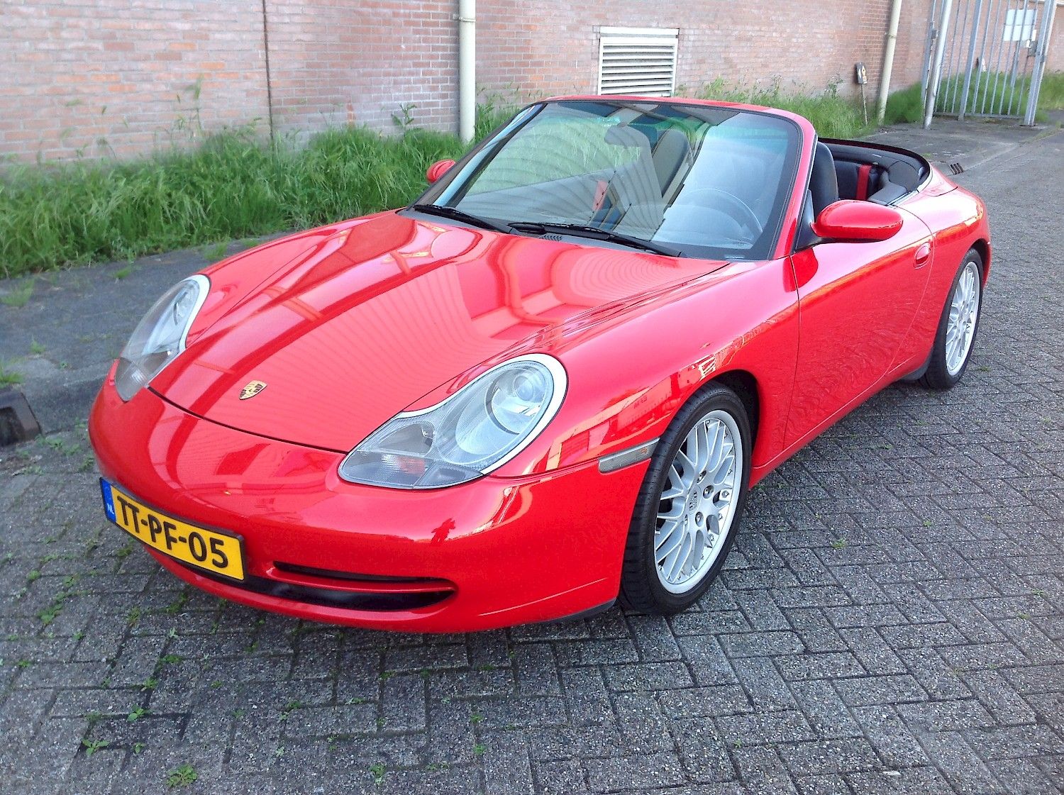 Porsche 911 Cabrio (996-1998)
