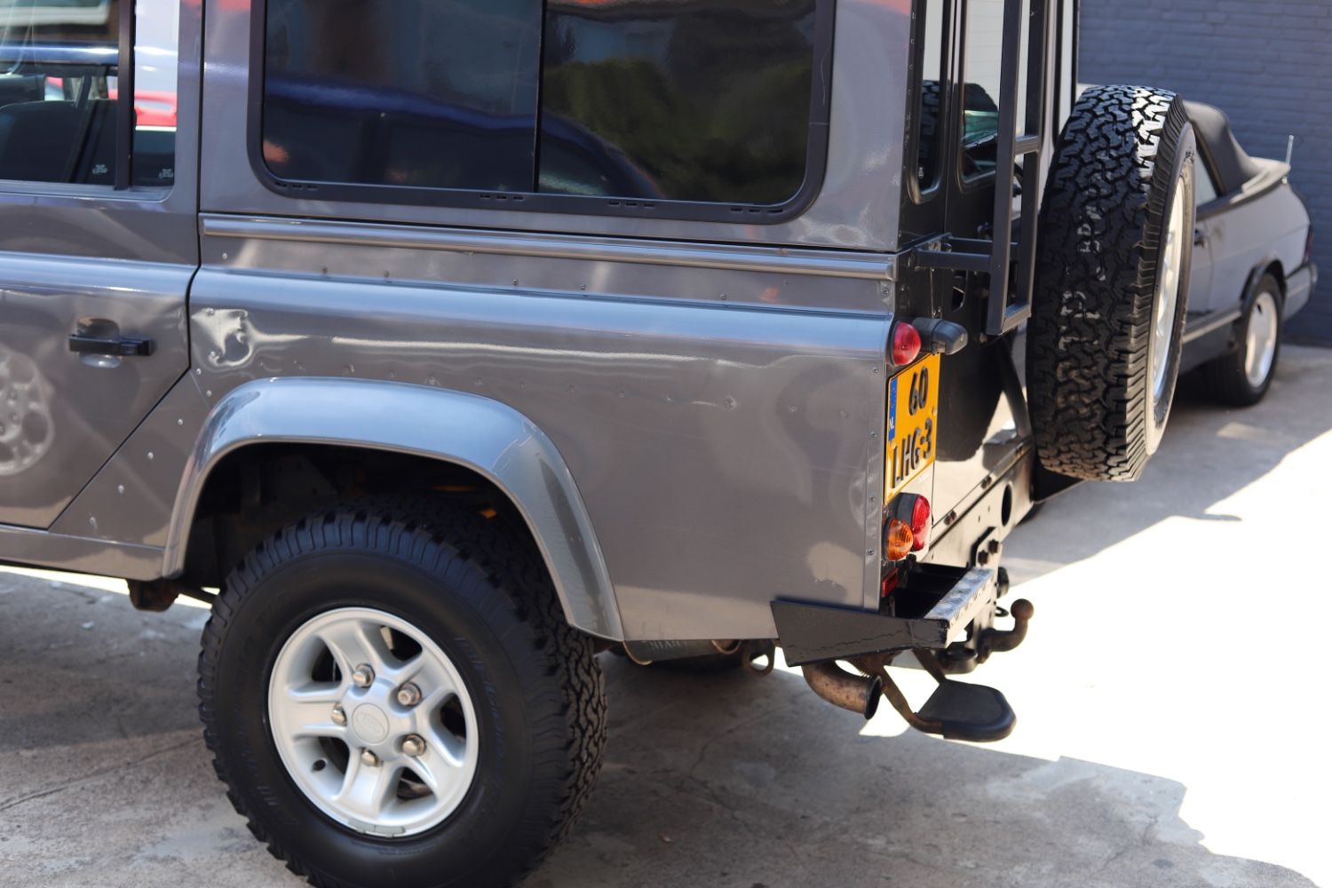 Land Rover Defender 2.5 TD5 110 SW Tech met airco