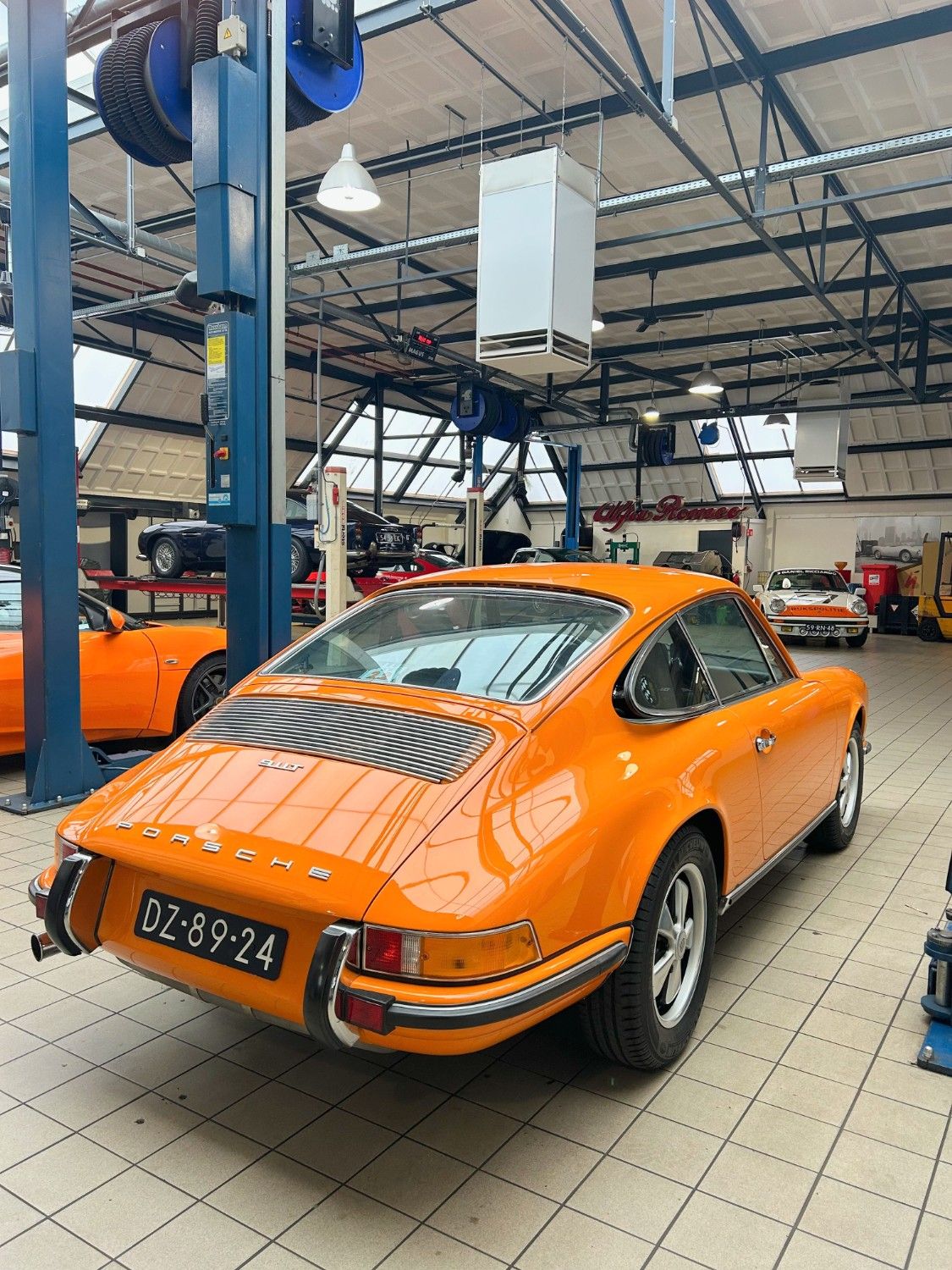 Porsche 911T in nieuwstaat