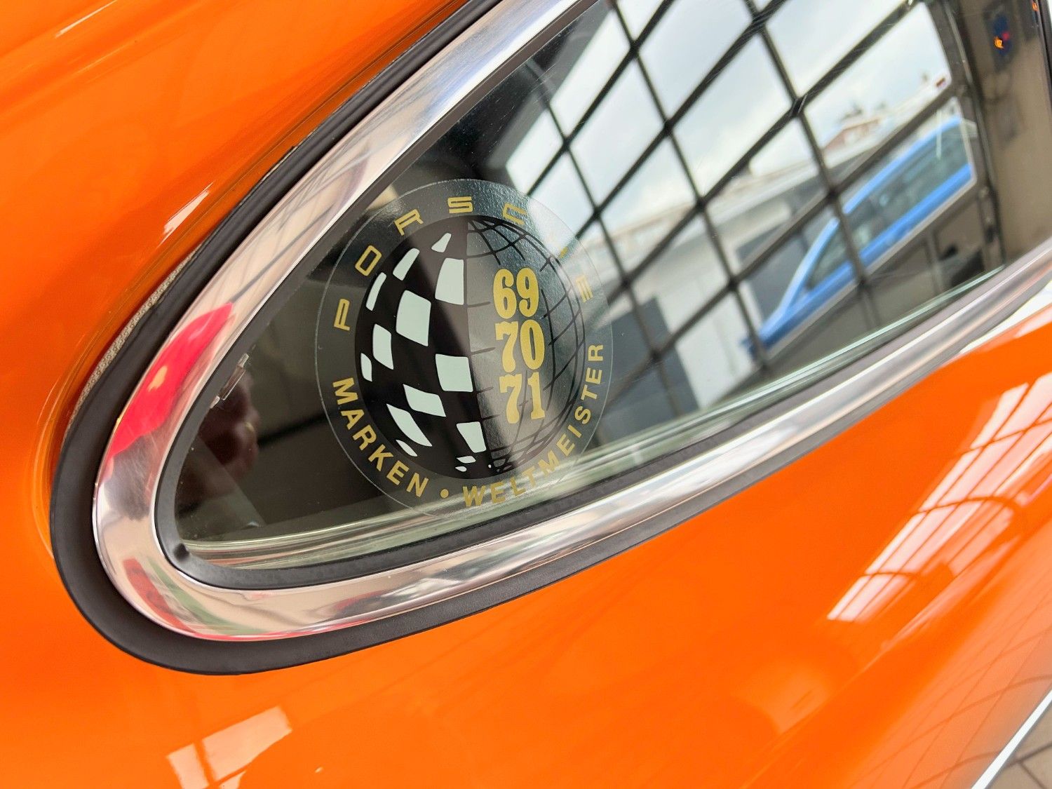 Porsche 911T in nieuwstaat