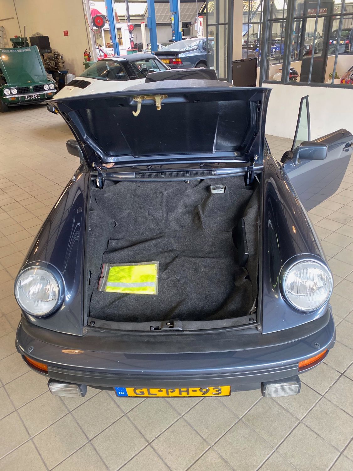 Porsche 911 Targa SC (1983)