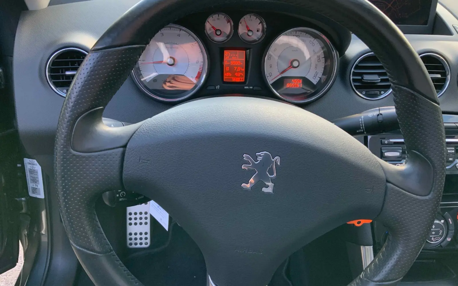 Peugeot 308 Cabrio met lage km stand