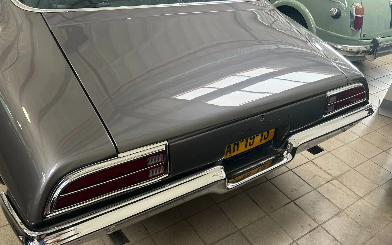 Pontiac Firebird Esprit