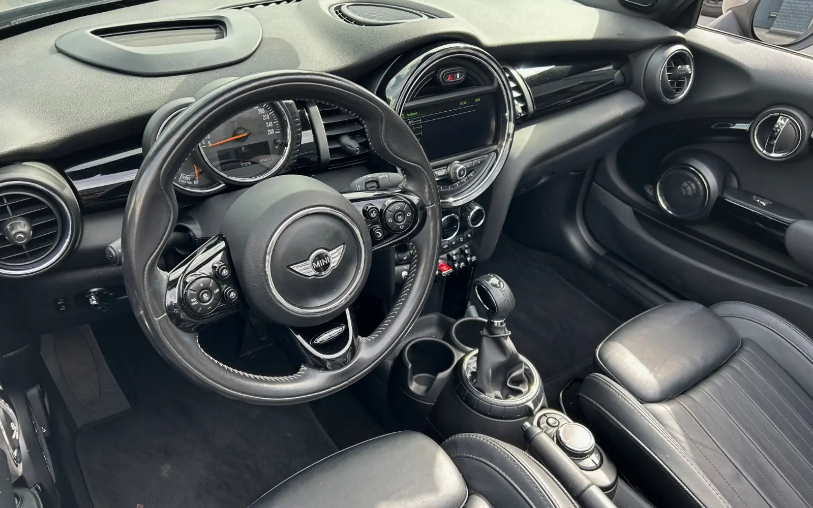 Mini Cooper S cabrio (lage km stand)