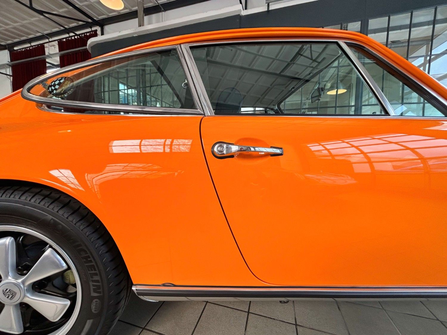 Porsche 911T in nieuwstaat