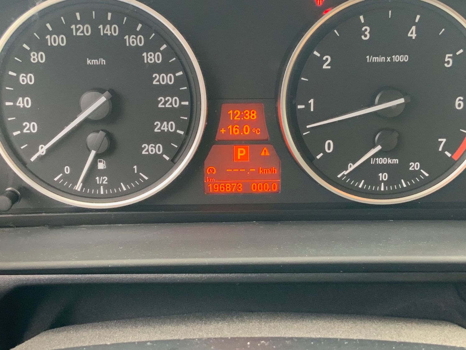 BMW 523i