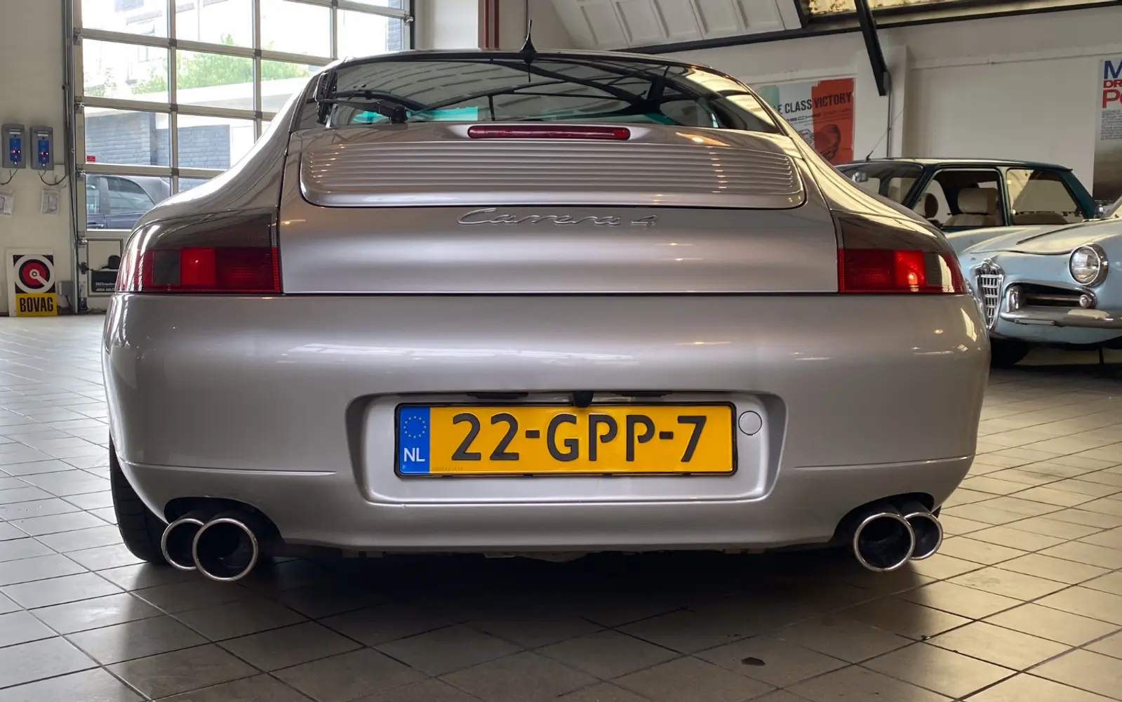 Porsche 996 Carrera 4 (1999)