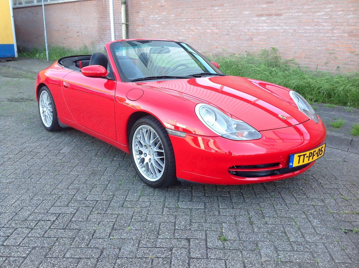 Porsche 911 Cabrio (996-1998)