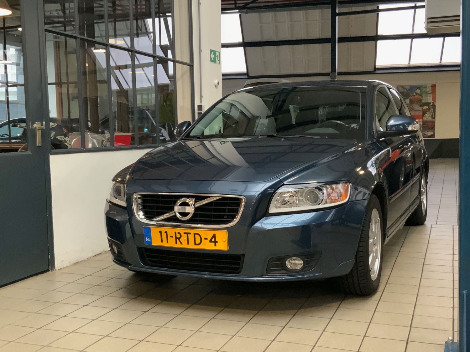 Volvo V50
