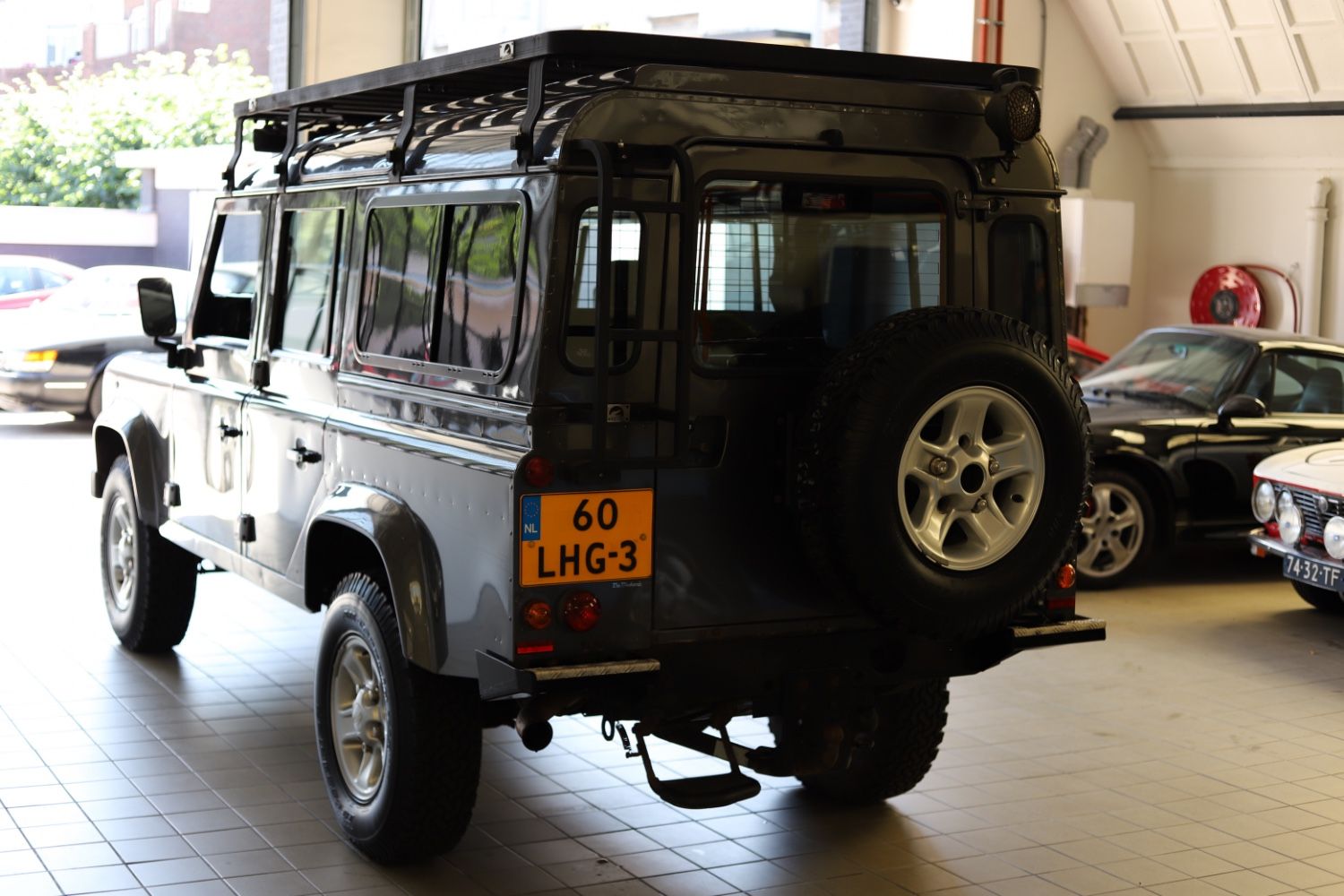 Land Rover Defender 2.5 TD5 110 SW Tech met airco