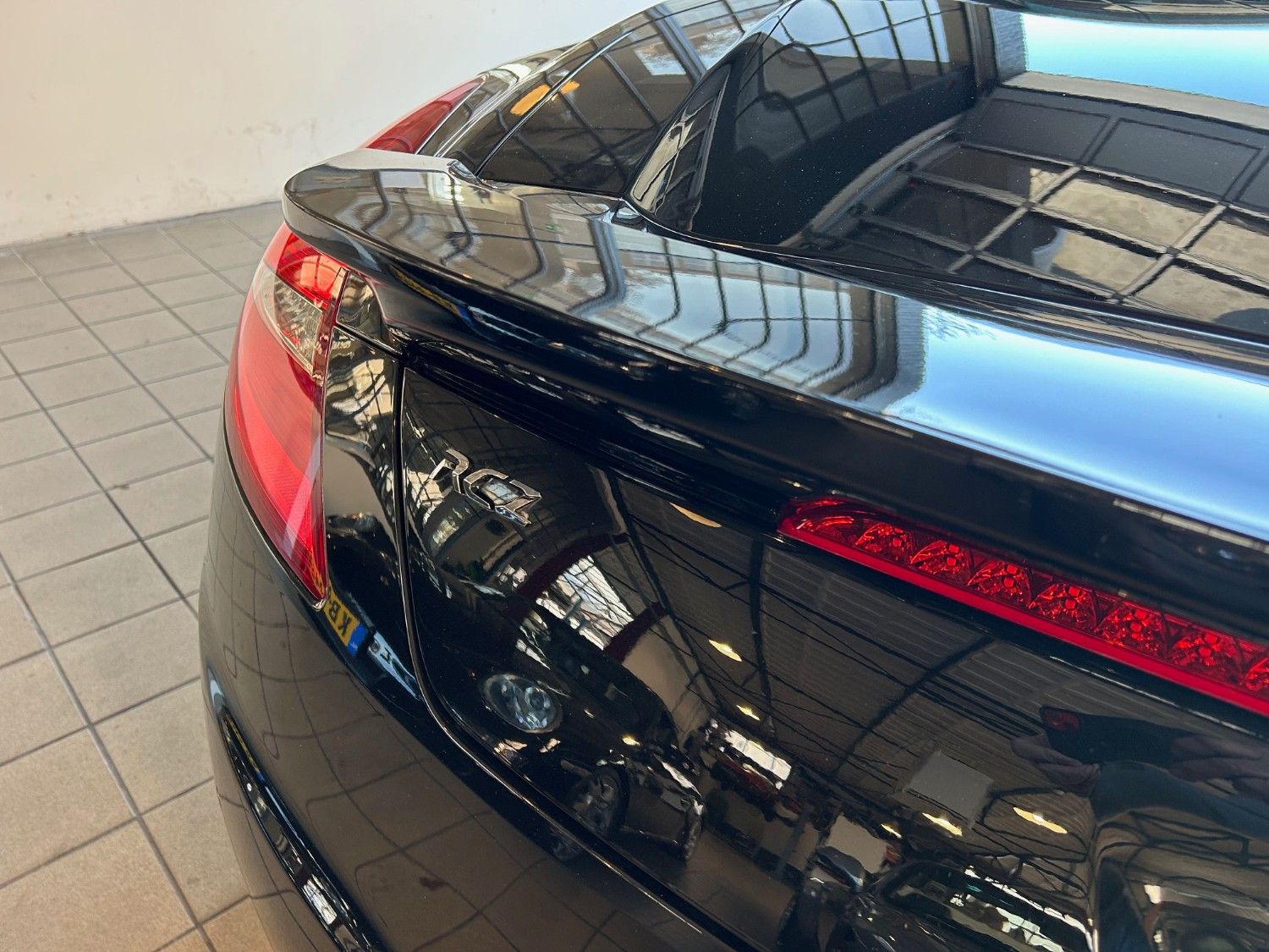 Peugeot RCZ R