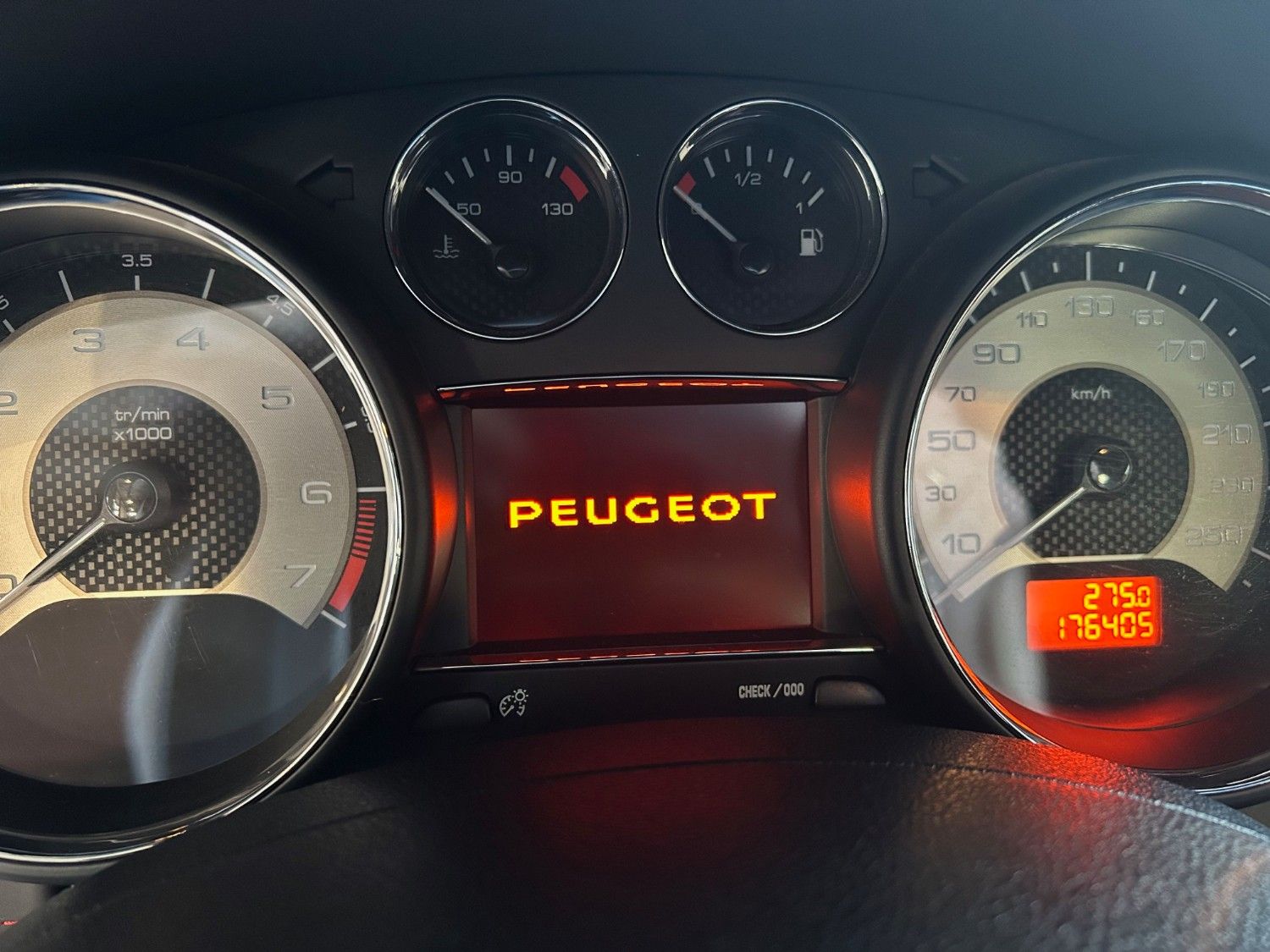 Peugeot RCZ R