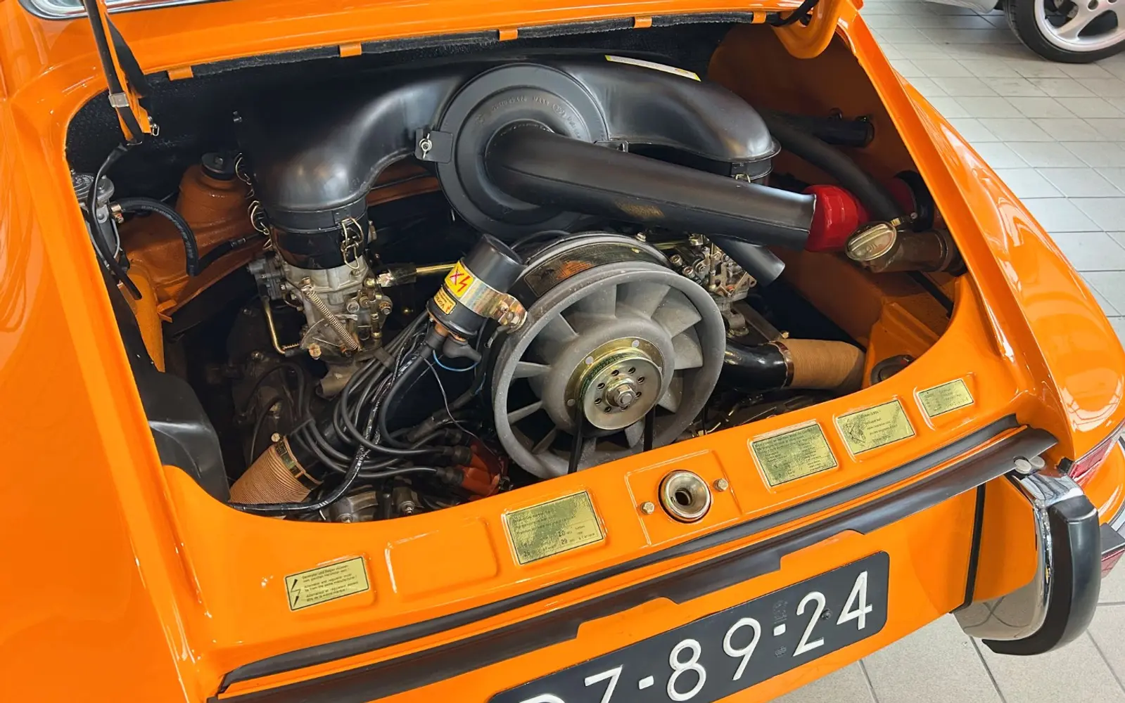 Porsche 911T in nieuwstaat