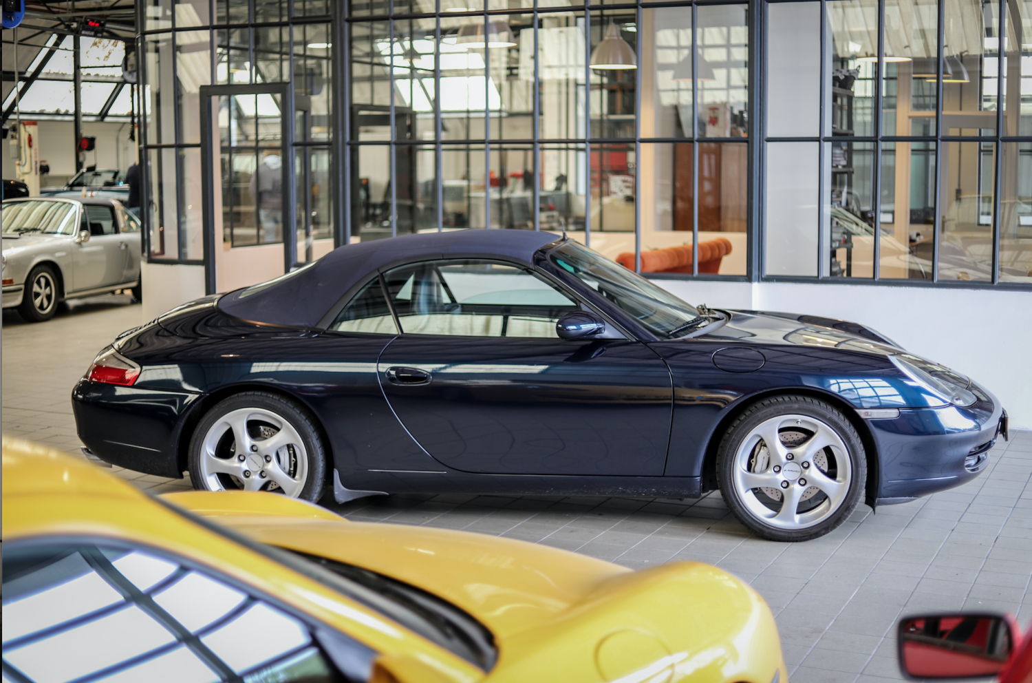 911 (NL auto) met ruilmotor