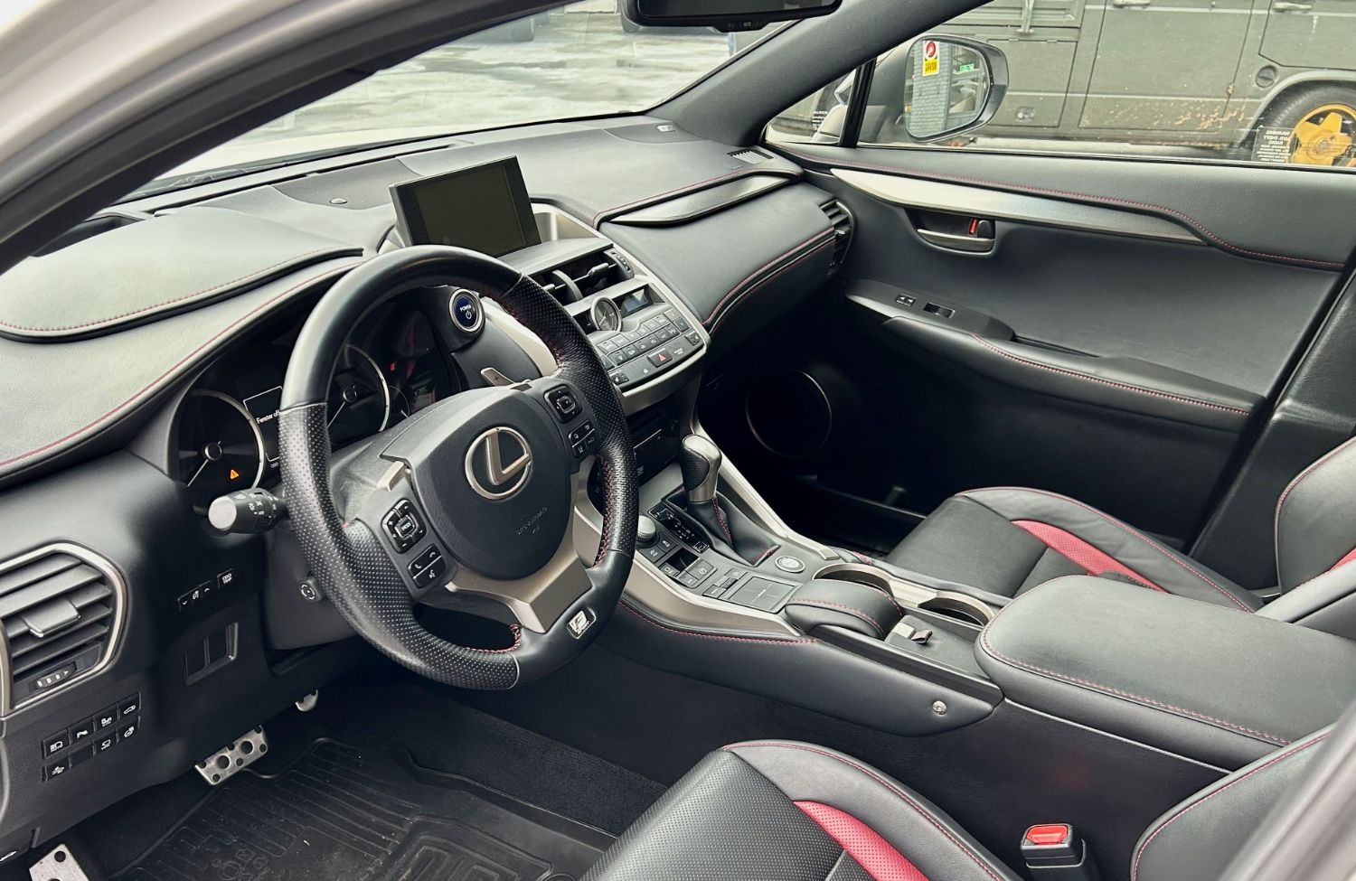 Lexus NX300h AWD Sportline limited