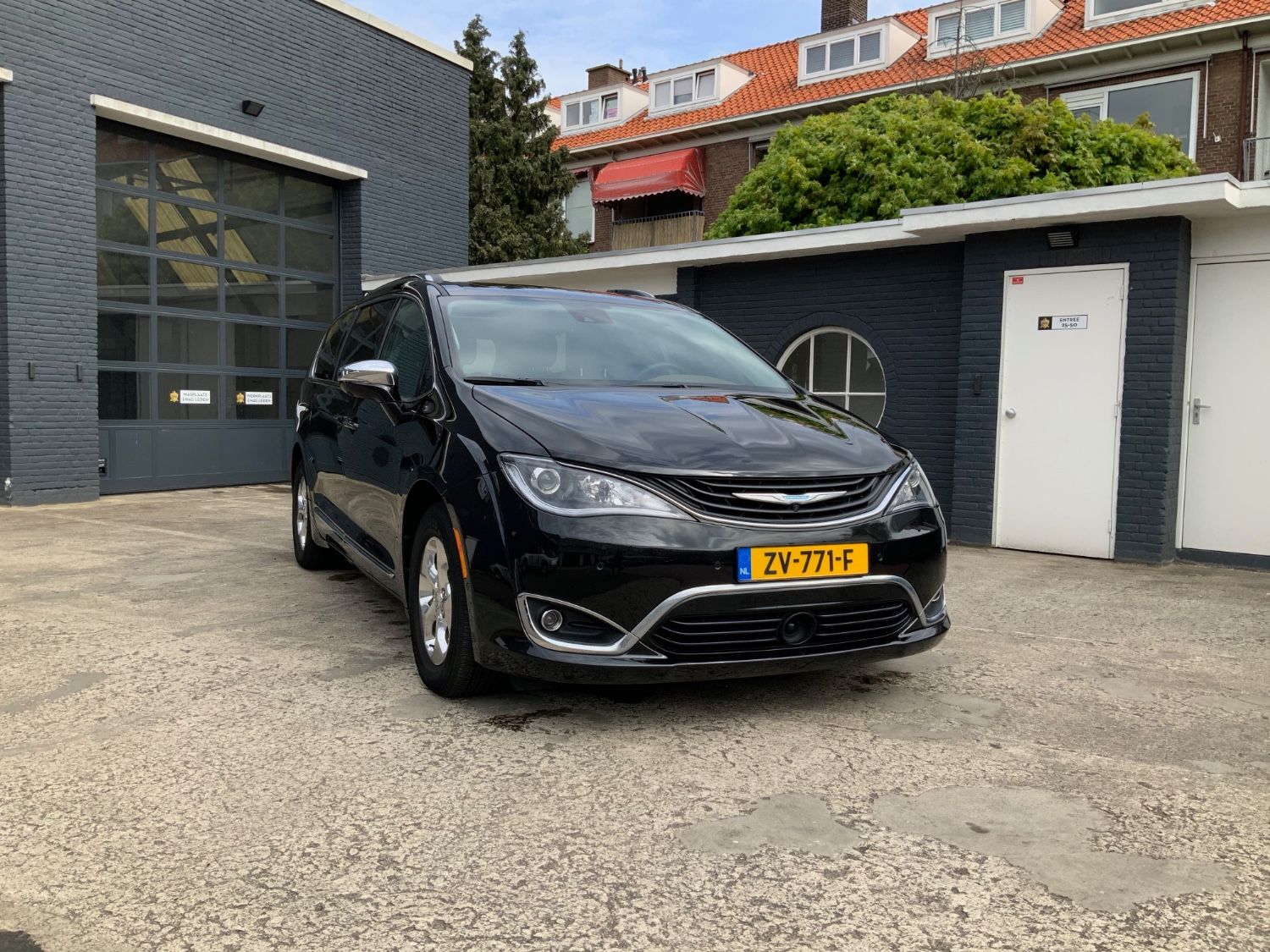Chrysler Pacifica Limited (Hybride) Lage km stand