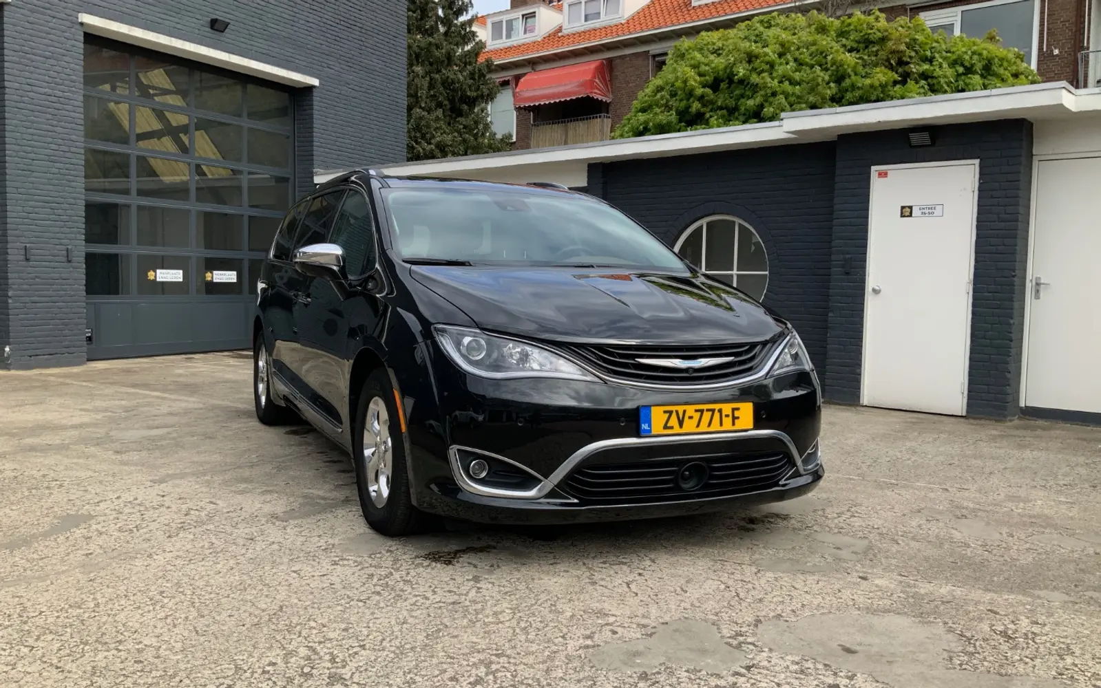 Chrysler Pacifica Limited (Hybride) Lage km stand