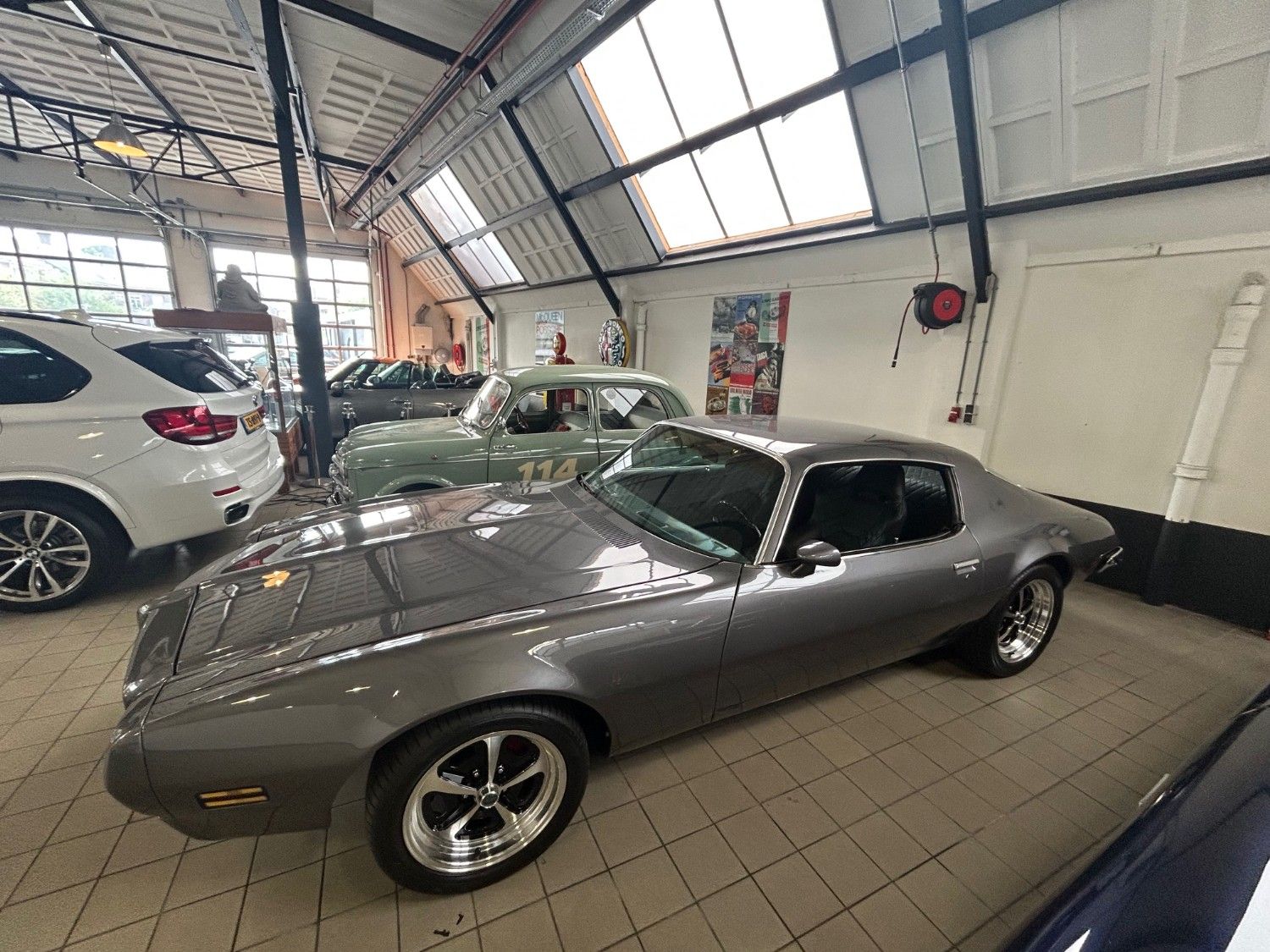 Pontiac Firebird Esprit