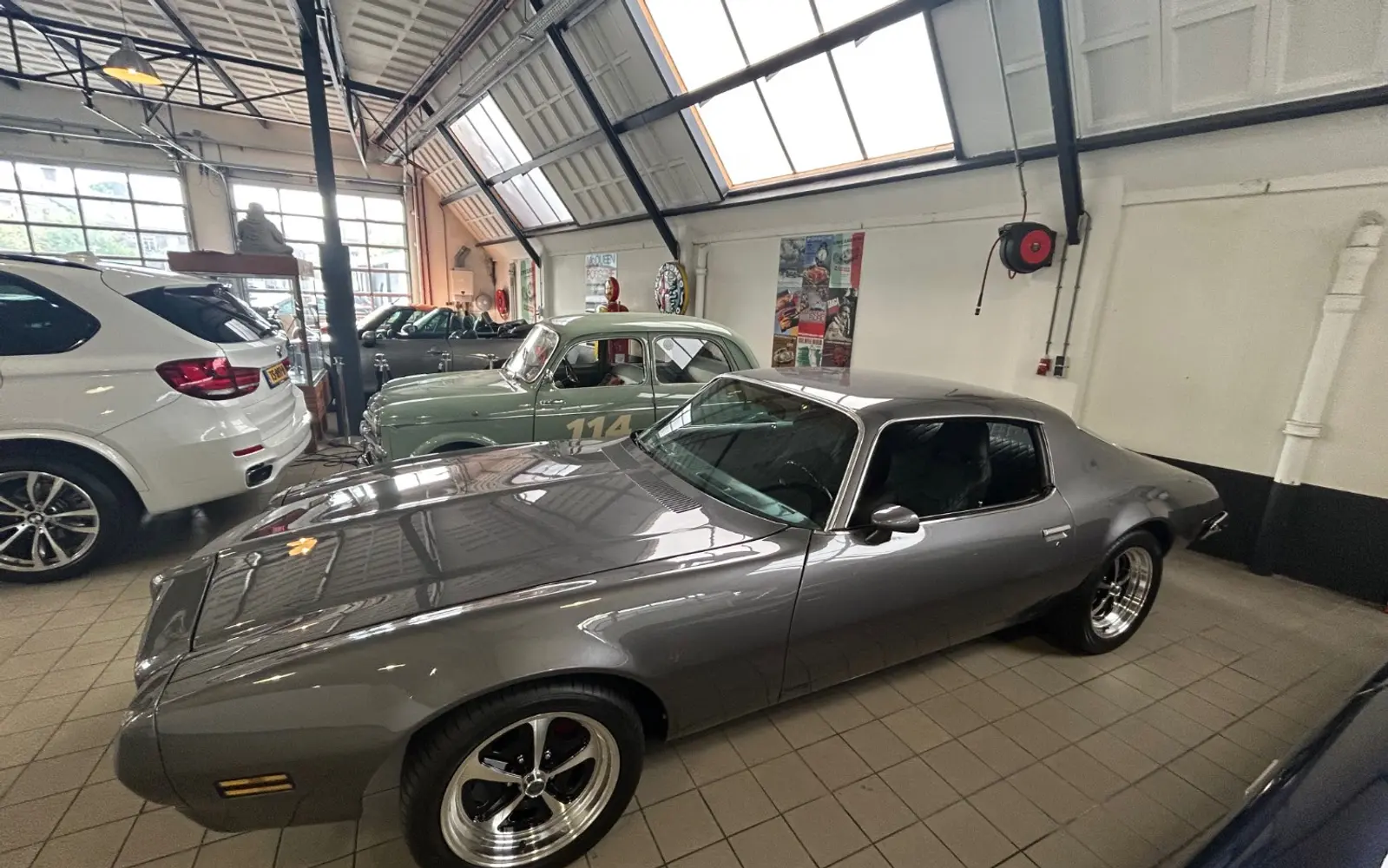 Pontiac Firebird Esprit