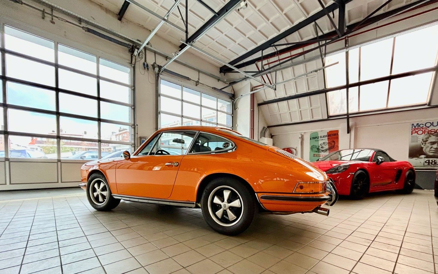 Porsche 911T in nieuwstaat