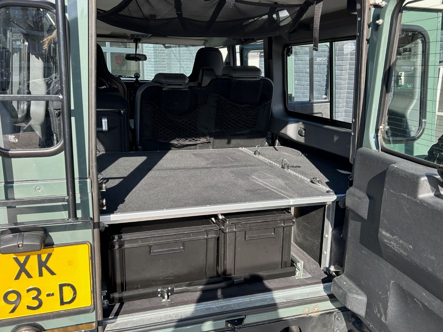 Land Rover Defender Expedition