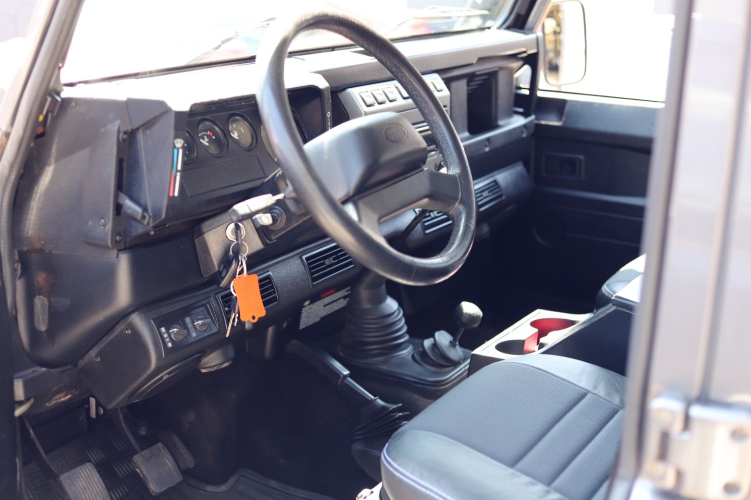 Land Rover Defender 2.5 TD5 110 SW Tech met airco