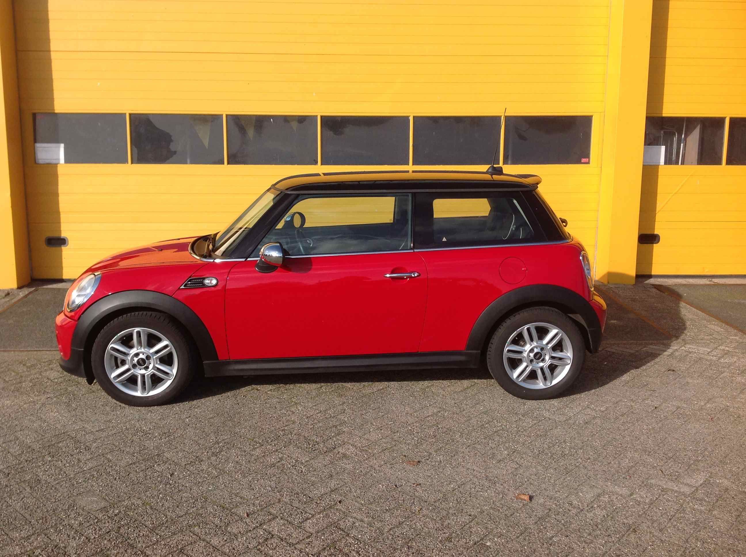 Mini Cooper 10 years Chili uitvoering