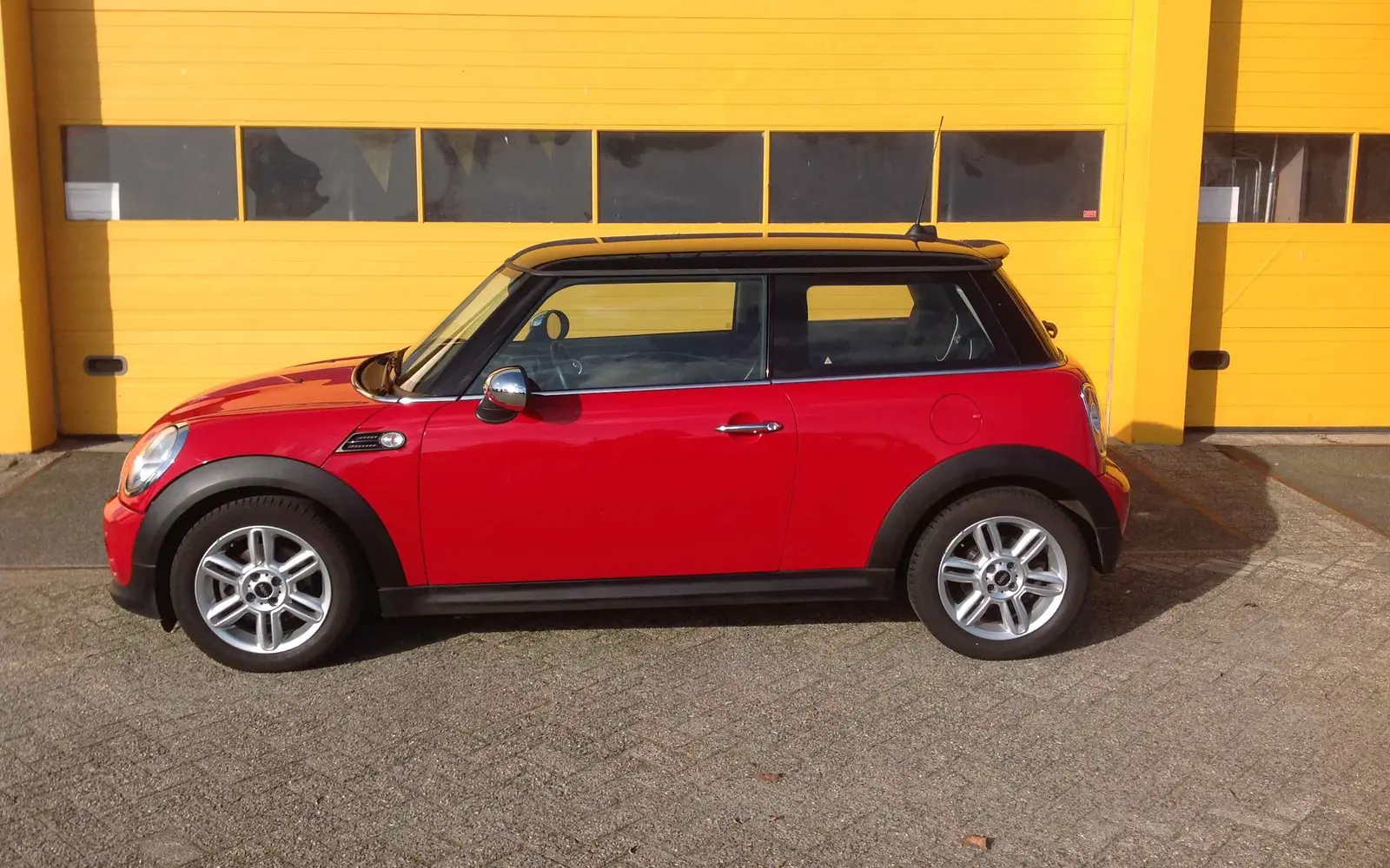 Mini Cooper 10 years Chili uitvoering